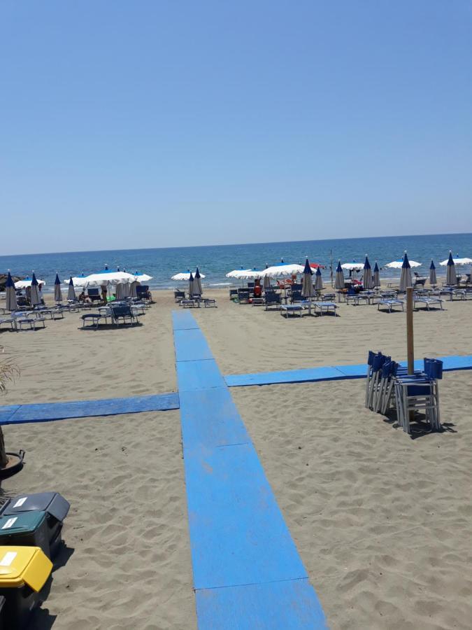 Ferienwohnung Il Pomodoro House Lido Di Fondi Exterior foto